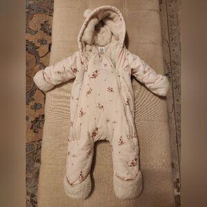 Baby Gap Teddy Bear Jumpsuit Size 0-3 Months